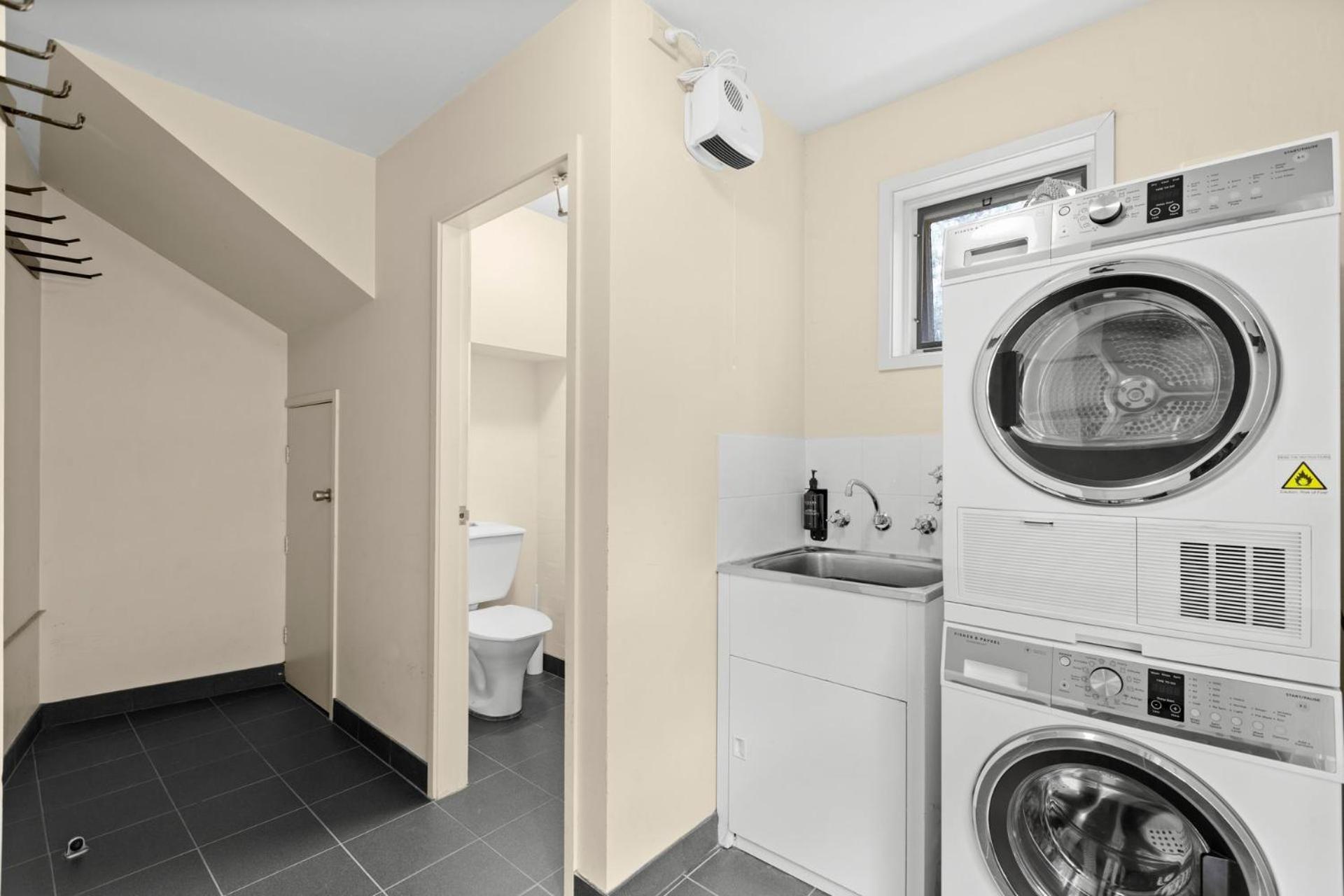 Village Green 2 Bedroom Loft Townhouse With Views Fireplace And Garage Parking Thredbo Εξωτερικό φωτογραφία